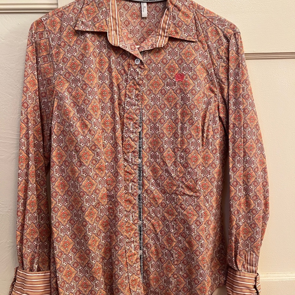 Women’s Cinch Button Down